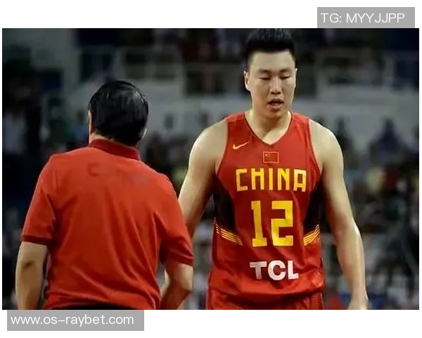 李根：从篮球场上的拼搏到人生的精彩转折之路